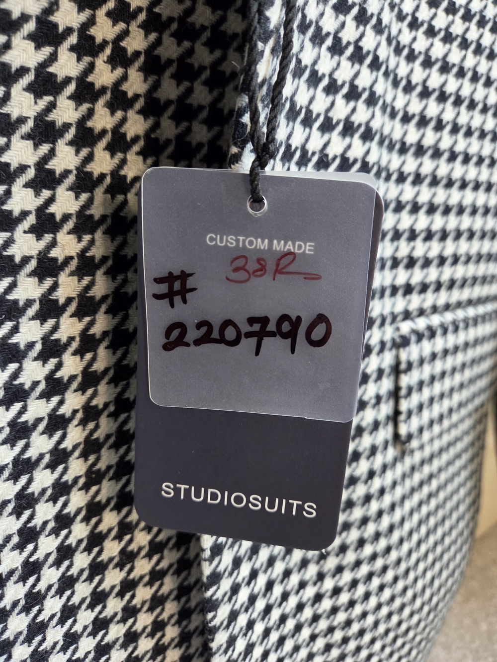 Men's Houndstooth Blazer in Black & White 39Regular - Picture 2 of 9